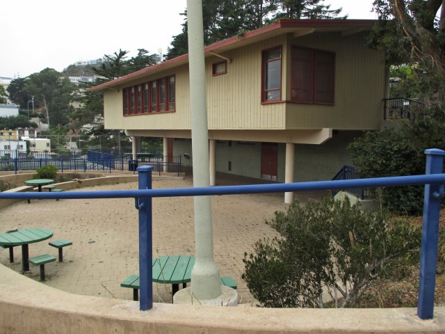 Sunnyside-Clubhouse-a-2017_08_29