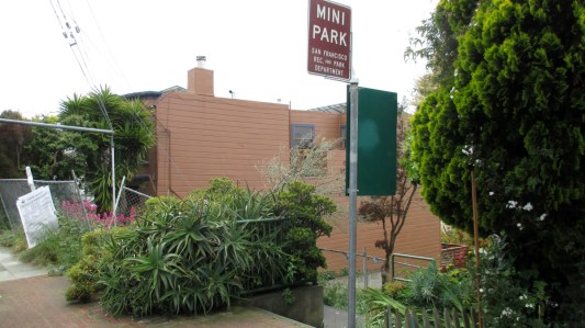 Joost-Baden Mini-Park, from Mangels Ave near 149 Mangels. Photo: Sunnyside Neighborhood Association.