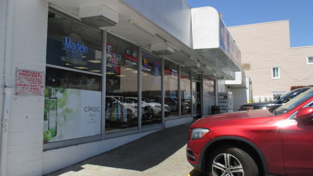 Kwik & Convenient, 600 Monterey Blvd. Photo: Sunnyside Neighborhood Association.