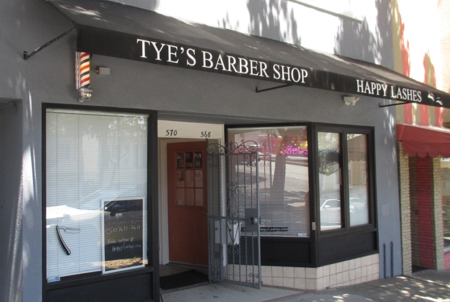 Tye's Barbershop and Happy Lashes, a husband-and-wife pair of businesses. 570-568 Monterey Blvd. Photo: Sunnyside Neighborhood Association.